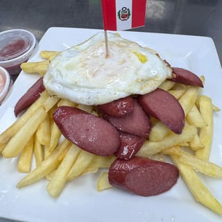 Salchipapas